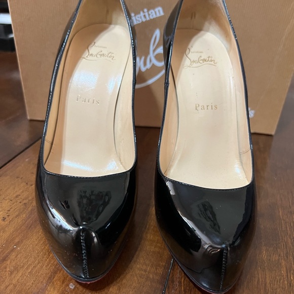 Authentic Christian Louboutin Patent Pumps - Picture 2 of 5